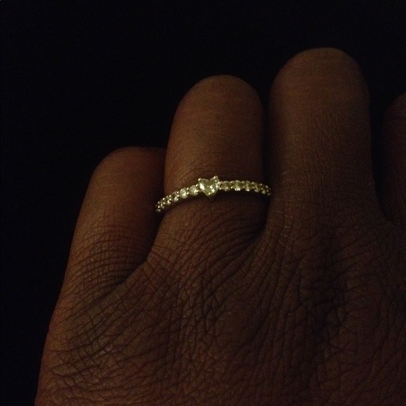 Dainty Diamond Sweetheart Ring - Picture 4 of 4